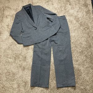 Evan Picone Size 10 Women Pant Suit Gray Shawl Collar Career Business Church 2PC